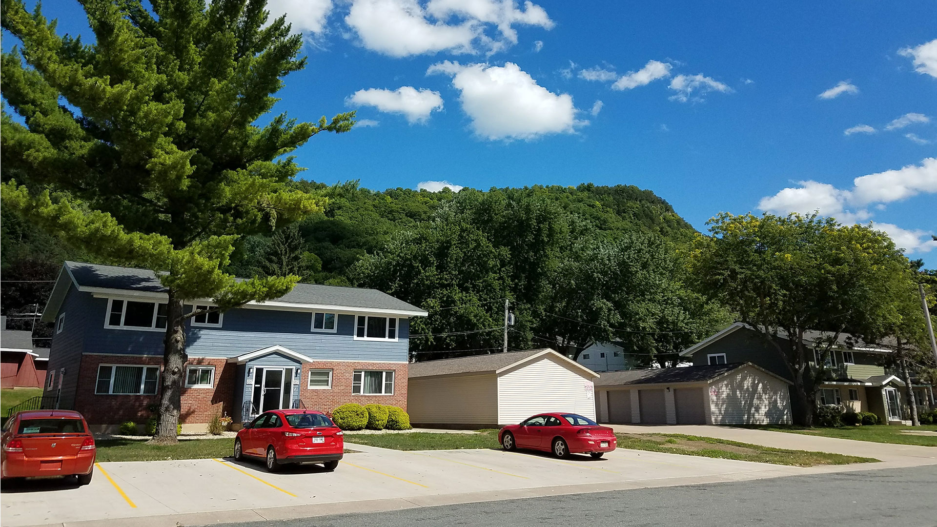 Cliffside Apartments North Lakes Property Management