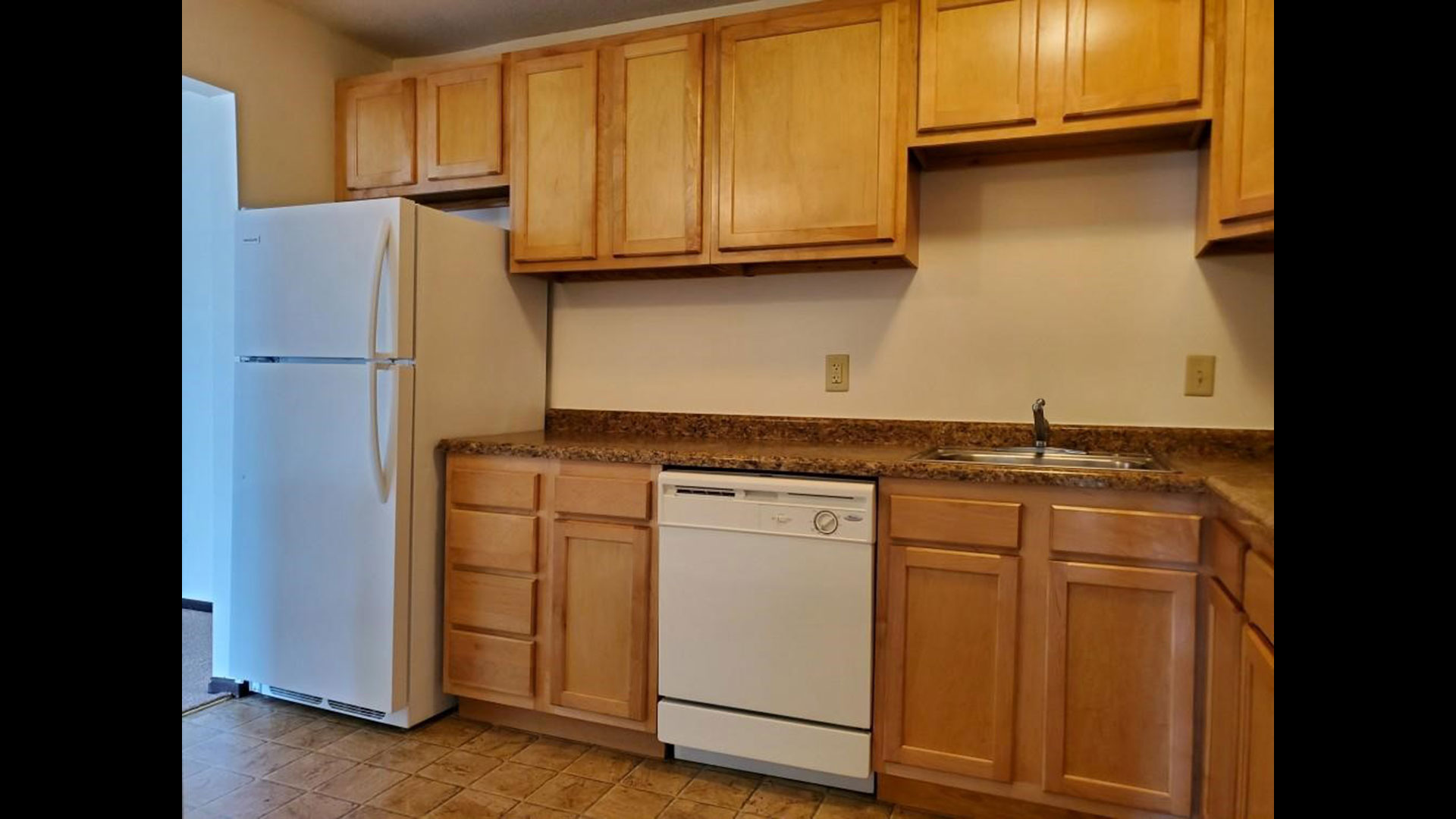 Woodmere Apartments North Lakes Property Management